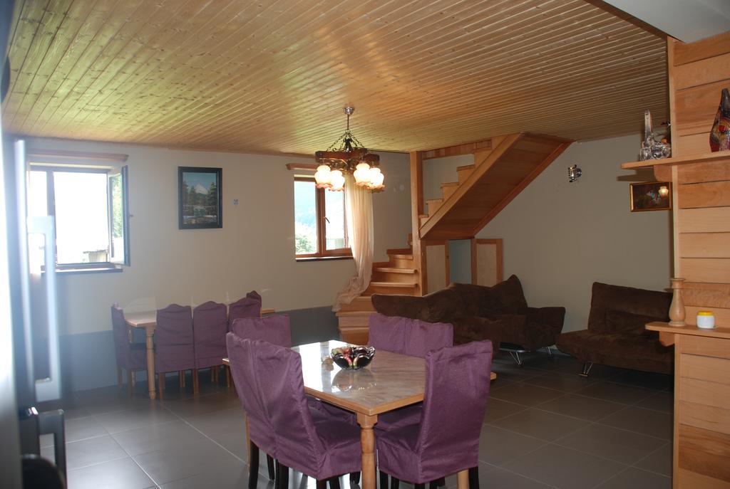 Guest House Lasili 梅斯蒂亚 外观 照片
